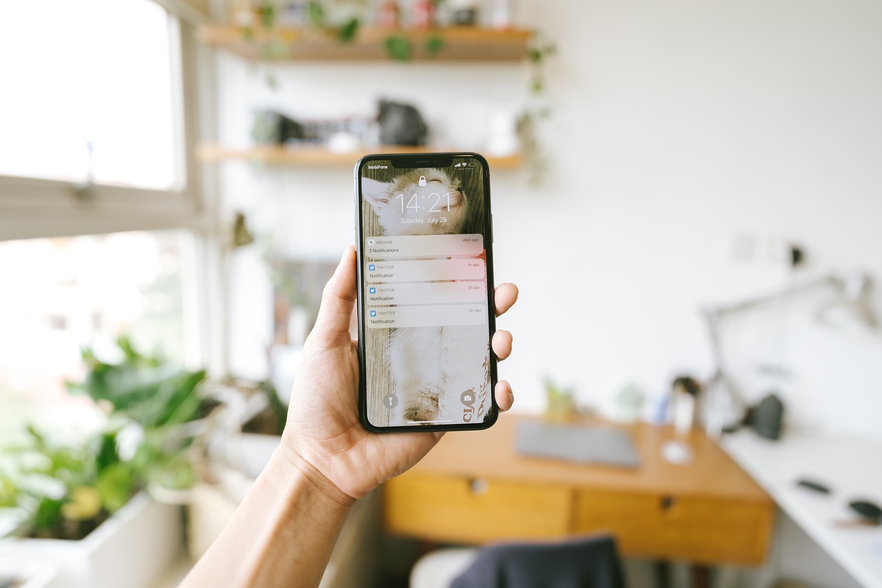How to Use Smart Gadgets to Control Your Home’s Temperature